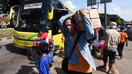 H-10, Pemudik di Kampung Rambutan Mulai Meningkat