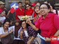 Ahoker Bawa Kue Ulang Tahun: <i>Happy Birthday</i> Pak Ahok