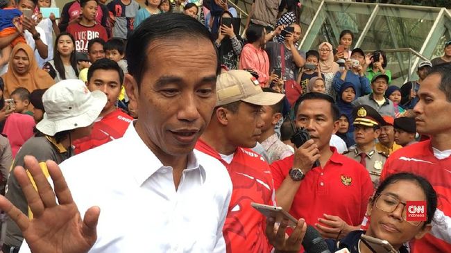 Jokowi Kukuh Dorong Mobil Listrik, Padahal Euro 4 Pun Belum