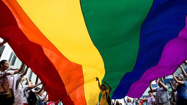 Netizen Sambut Kemenangan LGBT Usai Putusan MK