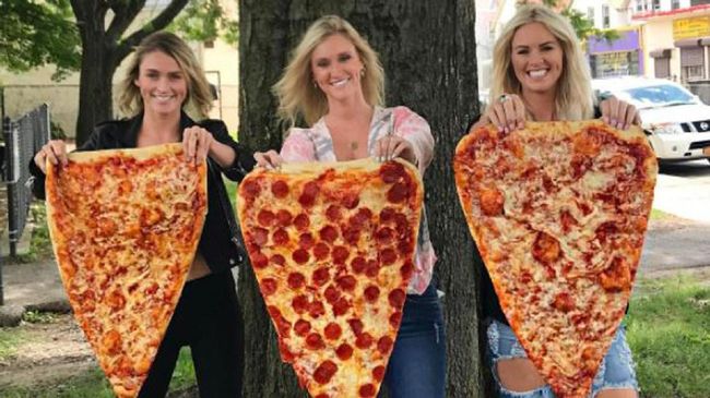 Unik, New York Gelar Lomba Lari Sambil Makan Pizza