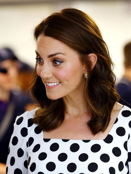  Foto  Makin Cantik Kate Middleton Potong  Rambut  Model Bob 