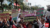 Mmelibatkan mitra pengemudi dalam merumuskan peraturan, dan tidak membekukan akun tanpa ada upaya konfirmasi. (CNN Indonesia/Andry Novelino)