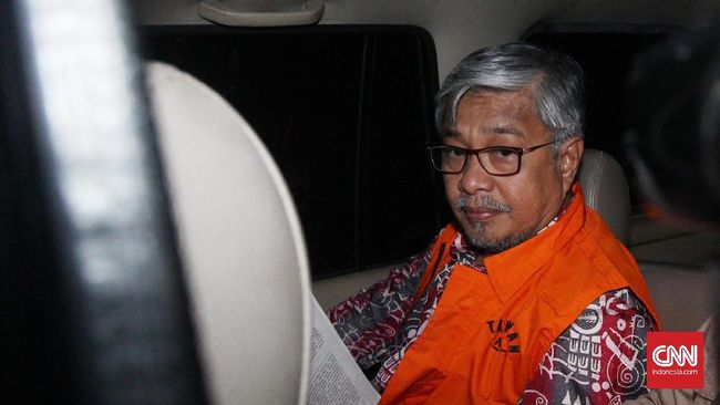 Eks Gubernur Sultra Nur Alam Dieksekusi ke Lapas Sukamiskin
