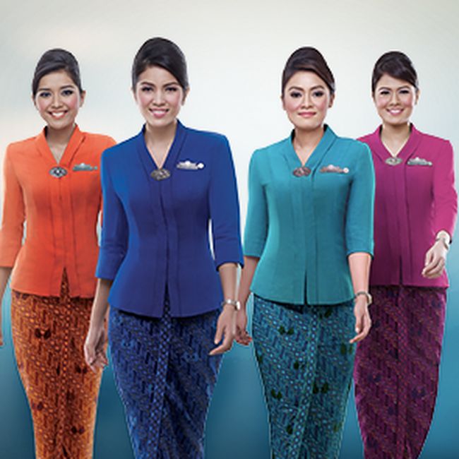 10 Seragam  Pramugari  Paling Stylish Etihad Sampai Garuda 