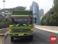 Antisipasi Area Blind Spot pada Truk, Berikut Cara Menyalip