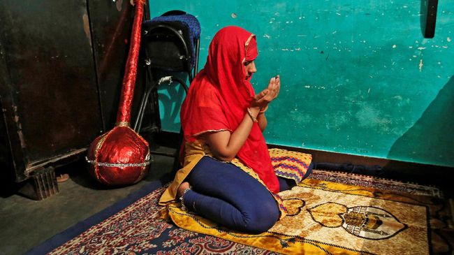 Jadi Imam Salat Jumat, Wanita India Banjir Ancaman Pembunuhan