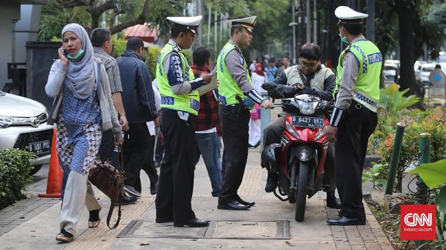 Bulan Tertib Trotoar, Pemprov DKI Tertibkan 4.799 Pelanggaran