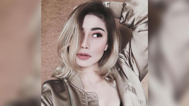 Dari 'Like' ke 'Endorse', Cara Ambil 'Cuan' ala Seleb Medsos