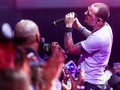 Chester Bennington, dan Keinginan Bunuh Diri Bisa Dihindari