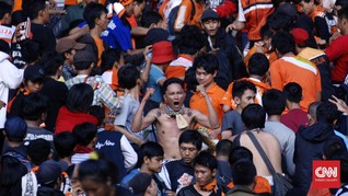 Kronologi Anak Menpora Dipukul Oknum Jakmania