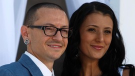 Kampanye Kesehatan Mental untuk Kado Ultah Chester Bennington