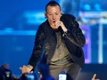 Linkin Park Kenang Satu Tahun Kepergian Chester Bennington