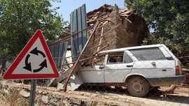 Gempa Turki dan Yunani Tewaskan Dua dan Lukai Ratusan Orang