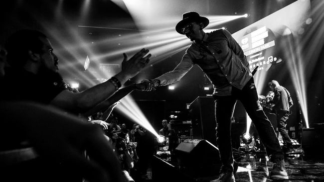 Chester Bennington dan 'Neraka' Depresi sejak Kecil
