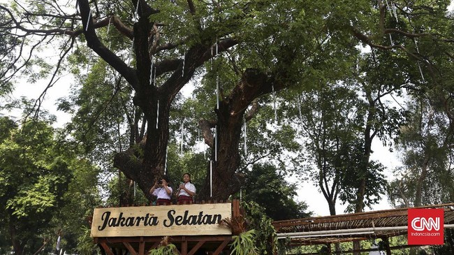 Memilih Akhir Pekan Di Lapangan Banteng