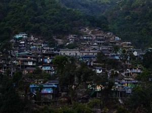 Terpopuler: Desa Terbasah di Dunia, Hampir Tak Pernah Melihat Matahari