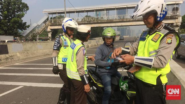 Larangan Sepeda Motor Rugikan Industri, Suzuki Tetap Santai