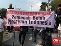 Ratusan Aparat Kawal Alumni 212 Demo Perppu Ormas di DPR