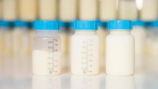 berapa jam sekali bayi 1 bulan minum asi