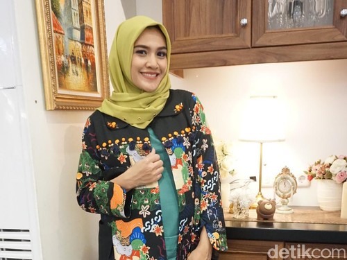 Tips Memilih Baju untuk ke Pengajian dari Ratu Anandita Tips Memilih Baju untuk ke Pengajian dari Ratu Anandita