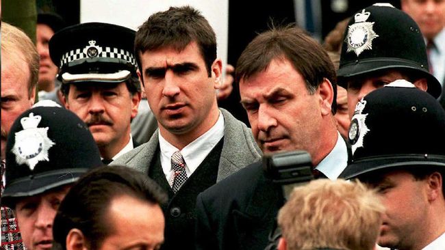 Kisah Fan MU Selamatkan Cantona dari Hukuman Seumur Hidup