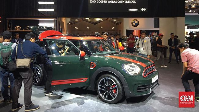 MINI Lahirkan Mobil  Balap  Kecil  John Cooper Works