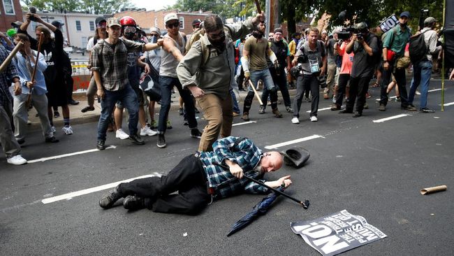 Tiga Nyawa Melayang dari Bentrok Charlottesville
