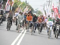 Menpora Gowes Sepeda Onthel di GPN Blitar
