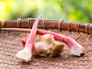 Daftar Penyakit yang Bisa Diredakan dengan Minum Air Rebusan Lengkuas