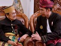 Jokowi Jenguk BJ Habibie: Beliau Kecapaian, Tapi Sudah Baik