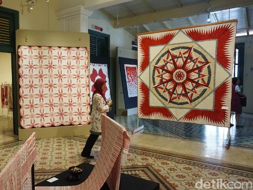 Pertama di Indonesia, Pameran Kain Nusantara Bernuansa Merah-Putih Pertama di Indonesia, Pameran Kain Nusantara Bernuansa Merah-Putih
