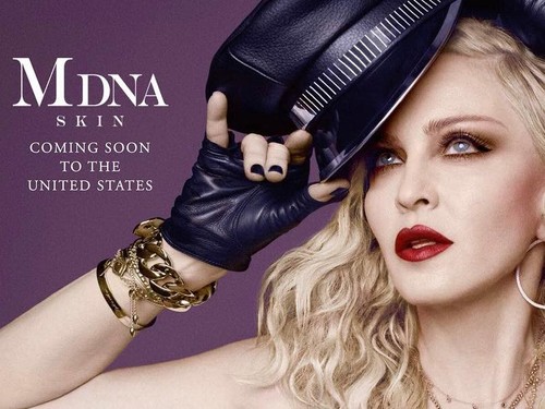 Madonna Rilis Brand Kecantikan, Jual Masker Seharga Rp 8 Jutaan Madonna Rilis Brand Kecantikan, Jual Masker Seharga Rp 8 Jutaan