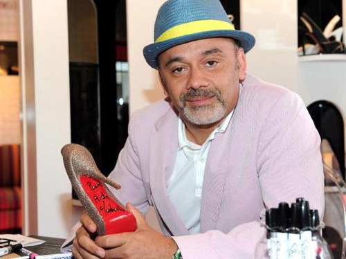 Ini Alasan Mengapa Sepatu Christian Louboutin Bersol Merah Ini Alasan Mengapa Sepatu Christian Louboutin Bersol Merah
