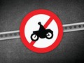 Larangan Sepeda Motor: Solusi Instan dari Bom Waktu Kemacetan