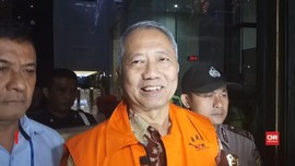 Saksi Akui Dapat Hadiah Uang dan Emas dari Eks Dirjen Hubla