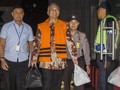 Tol Laut Jokowi: Ambisi, Korupsi dan Desakan Mundur Menhub