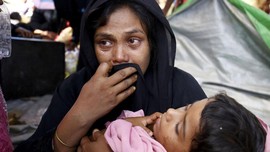 FOTO: Ribuan Rohingya Mengungsi ke Bangladesh