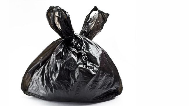 Dilarang Membawa Kantong Plastik ke Telaga Warna Puncak
