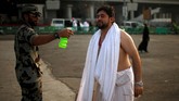 Sementara itu, ratusan nyawa lainnya melayang dalam sejumlah insiden serupa dalam 20 tahun terakhir. (Reuters/Suhaib Salem)