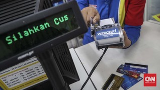 BI Bakal Tindak Toko yang Pungut Biaya Gesek Kartu Nasabah