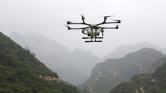 China Pakai Drone untuk Antar Makanan