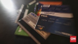Pejabat Kemenhub Buang Kartu ATM saat OTT Dirjen Hubla