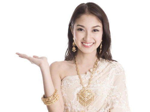 Merasa Terlalu Cantik untuk Bekerja, Wanita Ini Pilih Jadi Pengemis Merasa Terlalu Cantik untuk Bekerja, Wanita Ini Pilih Jadi Pengemis