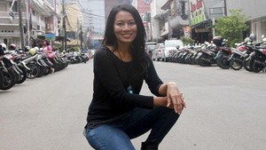 Protes Tak Sampai Dee Lestari kepada Glenn Fredly