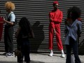 FOTO: Gaya Unik Para Pengunjung New York Fashion Week 2017