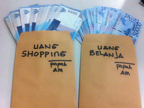 Viral, Postingan Pria Ungkap Beda Uang Nafkah dan Uang Belanja Untuk Istri Viral, Postingan Pria Ungkap Beda Uang Nafkah dan Uang Belanja Untuk Istri