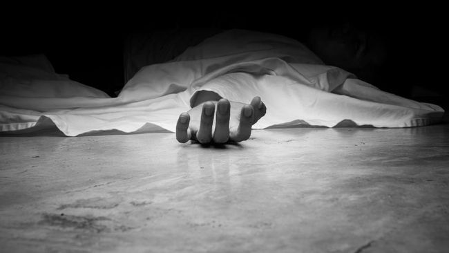 Polda Jabar Buru S Penjual Miras Oplosan Tewaskan 14 Orang