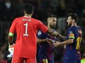 Giliran Lionel Messi Jadi Mimpi Buruk Buffon