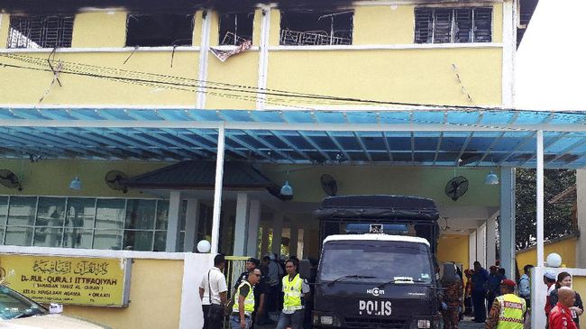 Kebakaran Tewaskan Puluhan Pelajar di Malaysia